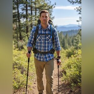 Columbia Omni-Shade Long sleeve hiking button up Shirt.